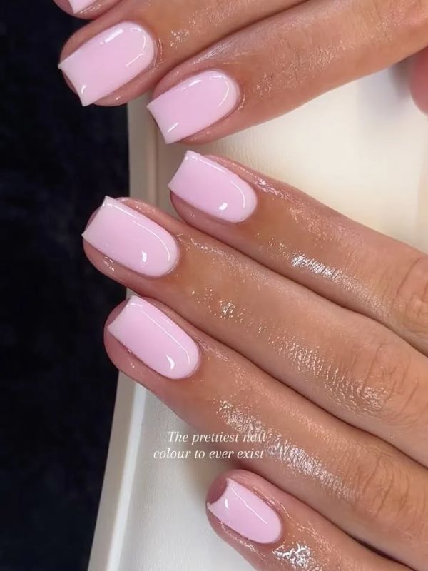 Soft-Pink-Nails.